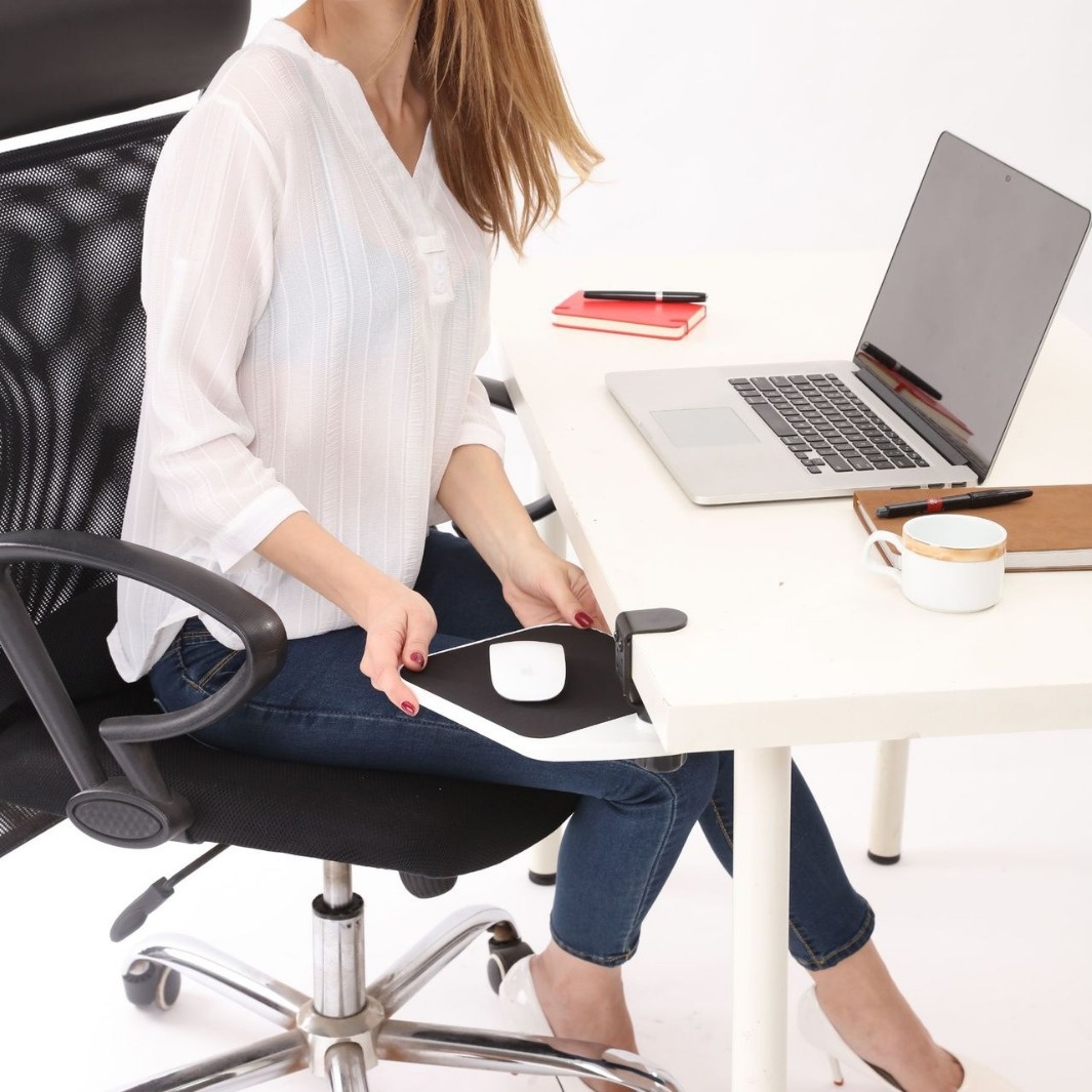 Supporto creativo per poggiapolsi e mouse da scrivania_voghion.com