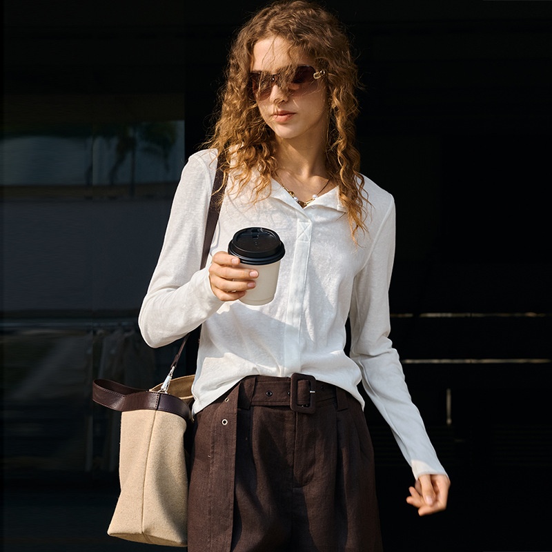Stilvolles Langarmshirt mit Kragen aus Baumwoll-Leinen-Mischgewebe für Damen, frühlingshaftes Leinenstrickhemd, schlichtes Modell für Pendler._voghion.com