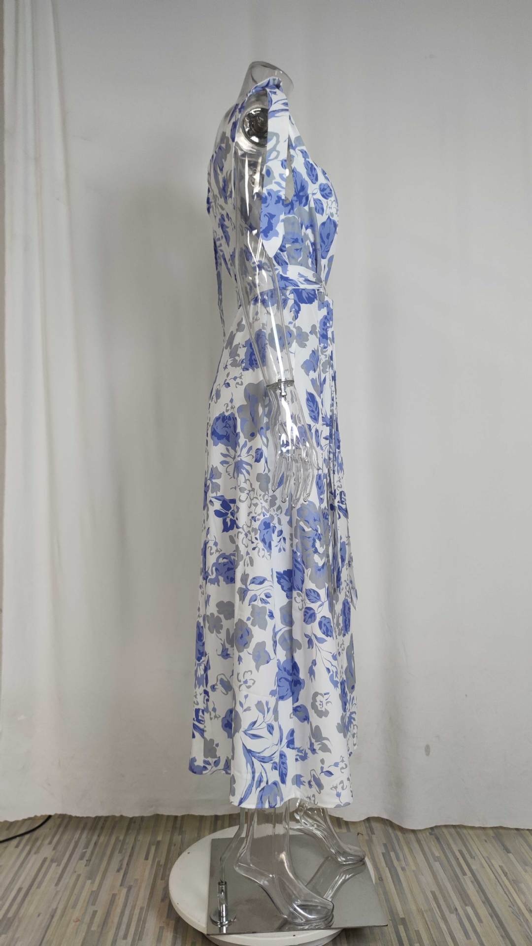 Women's Slim-fit Printed Backless Dress With Tie Straps And Slit_voghion.com