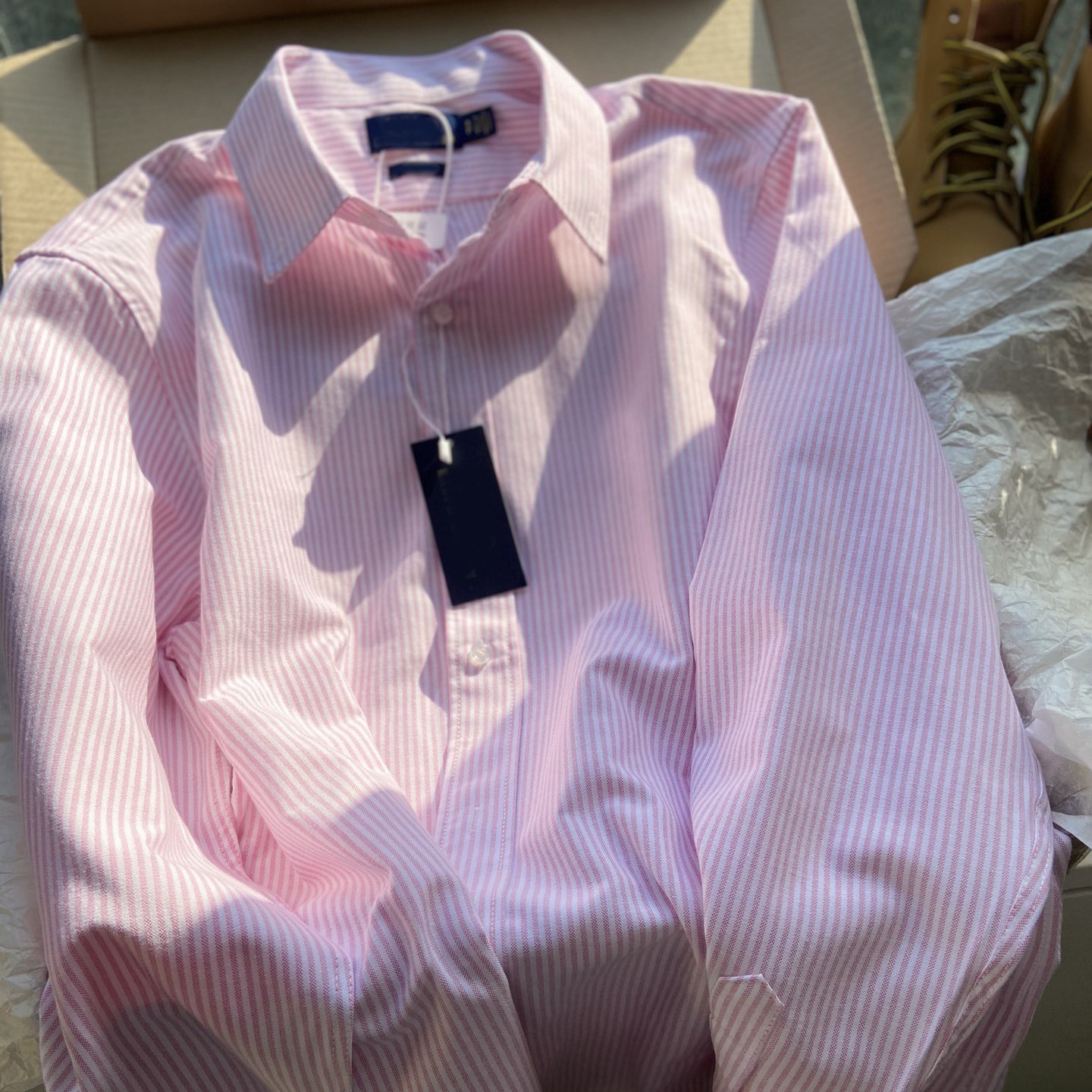 2025 New 3-Color Oxford Cloth Striped Classic Loose Fashion Embroidered Shirt Jacket Unisex_voghion.com