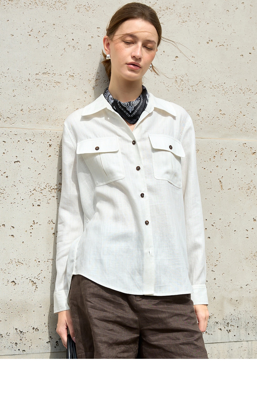 Camicia donna stile old money in lino e tencel con colletto_voghion.com