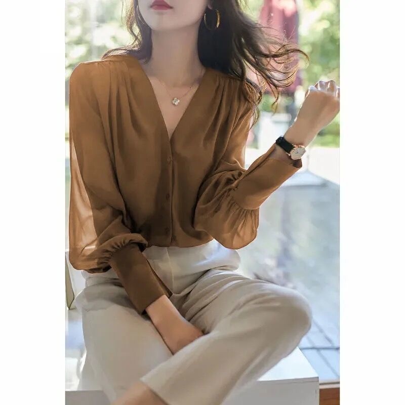 Plus-size Spring And Autumn Women's Chiffon Blouse, Vintage Simple Slimming V-neck Long-sleeve Elegant Shirt_voghion.com