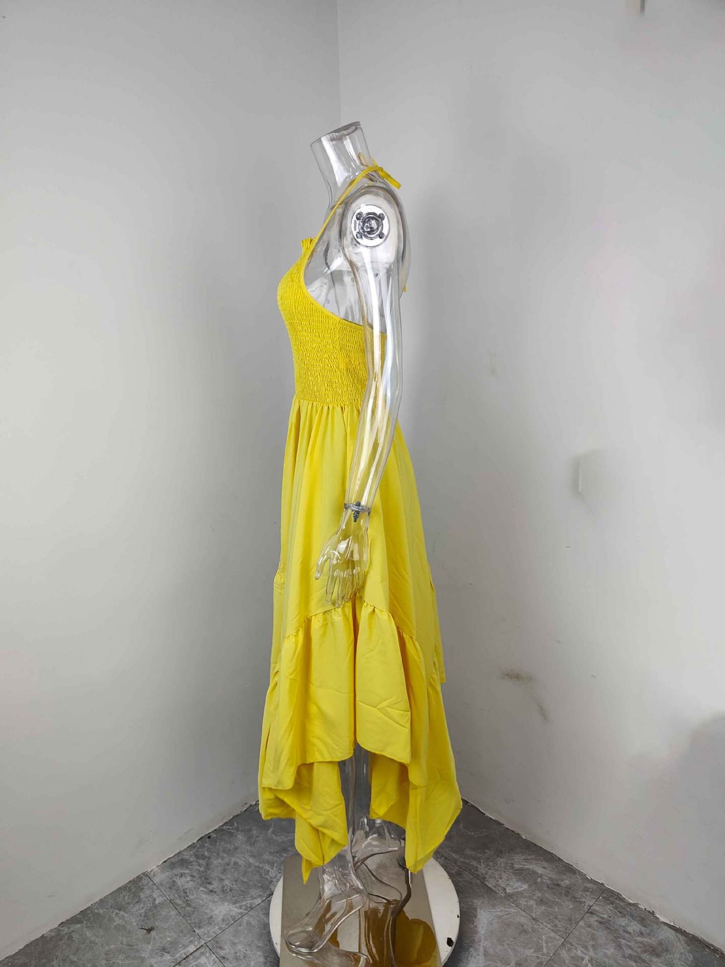 Elegant ärmlös utställd damklänning för plus size storlekar_voghion.com