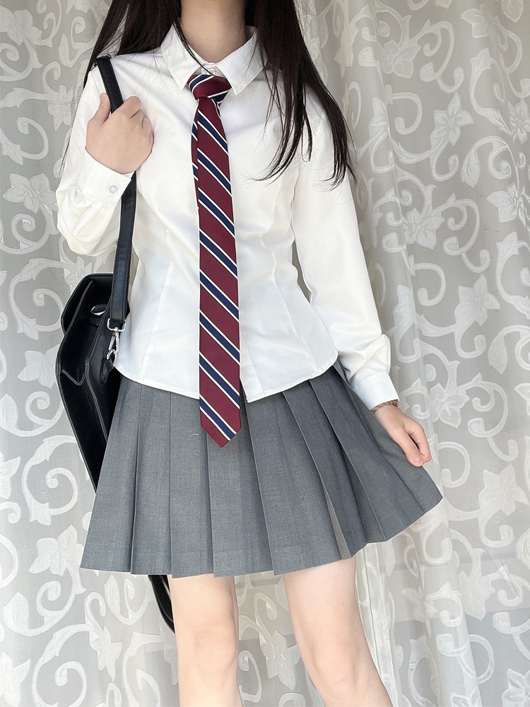 Camicia donna con cravatta stile college maniche lunghe estate_voghion.com