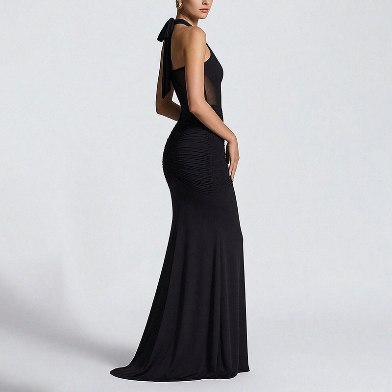 Elegant lång damklänning i mesh med halterneck och passform_voghion.com