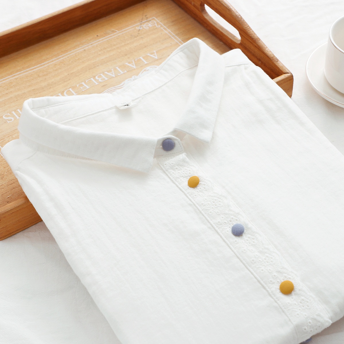 Camicia donna in garza a doppio strato con pizzo sul davanti_voghion.com