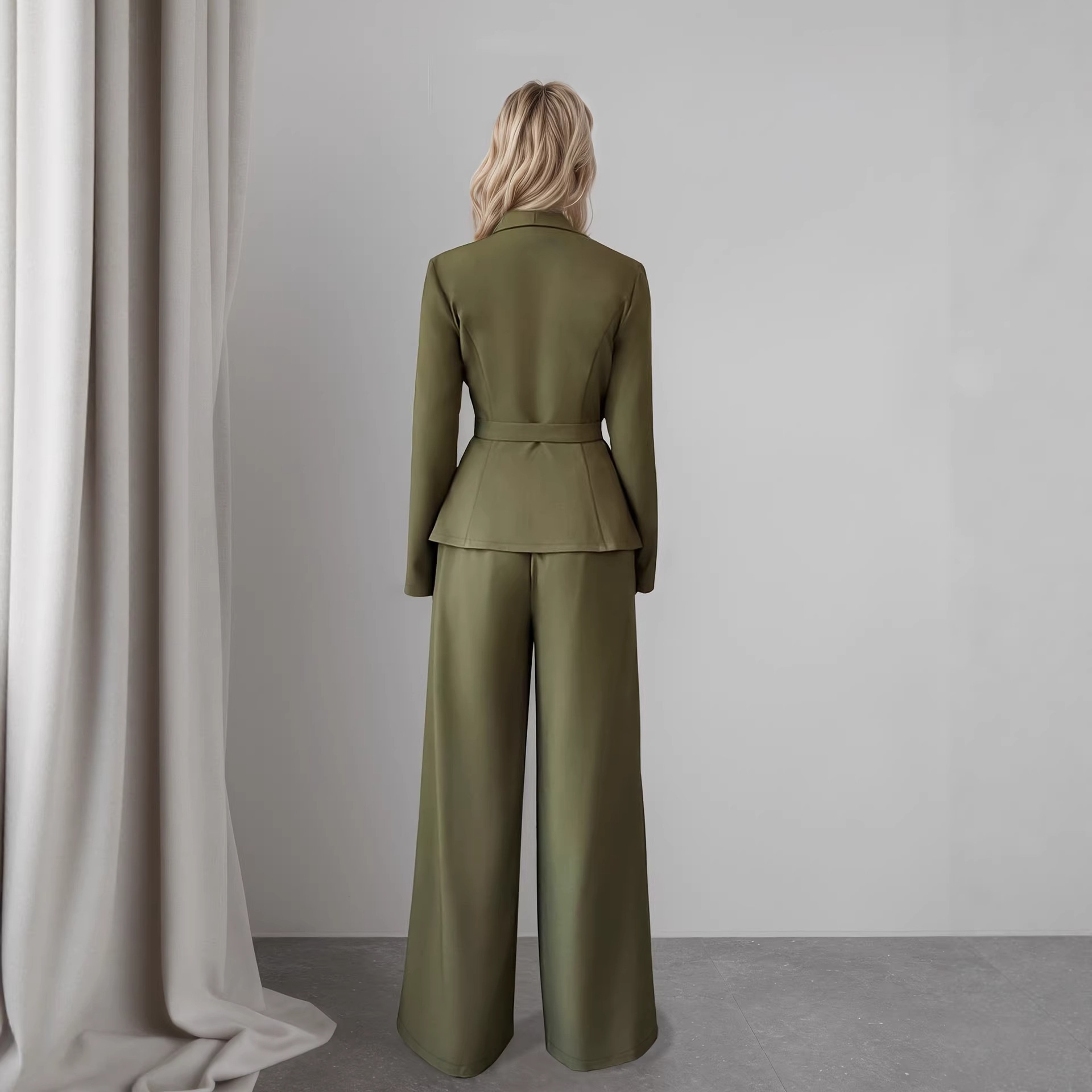 Neuer grenzüberschreitender europäisch-amerikanischer Großhandels-Pendleranzug, stilvoller und eleganter langärmeliger Blazer mit_voghion.com