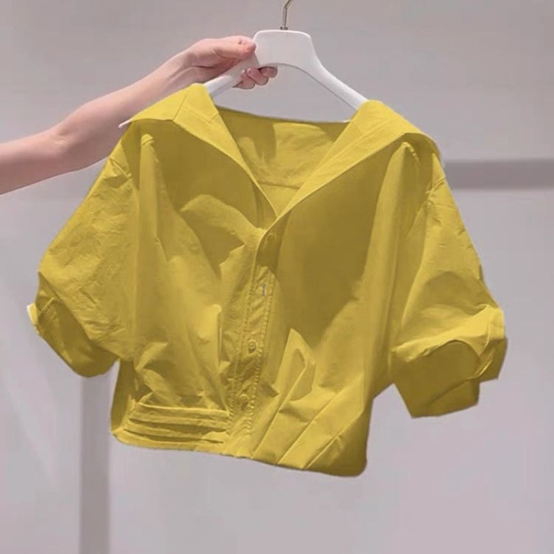 Dopamine Age-Reducing Green Turn-Down Collar Sleeve Women 2025 Summer New Sweet Short Shirt For Petite Figures_voghion.com