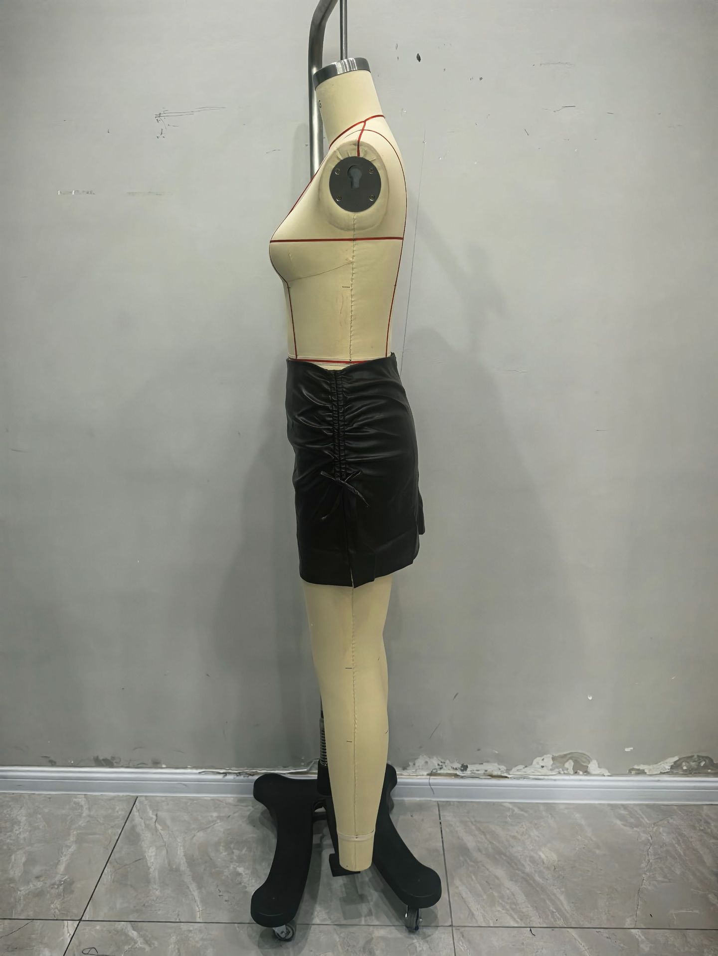 Dames rok van pu-leder met hoge taille en split mini_voghion.com