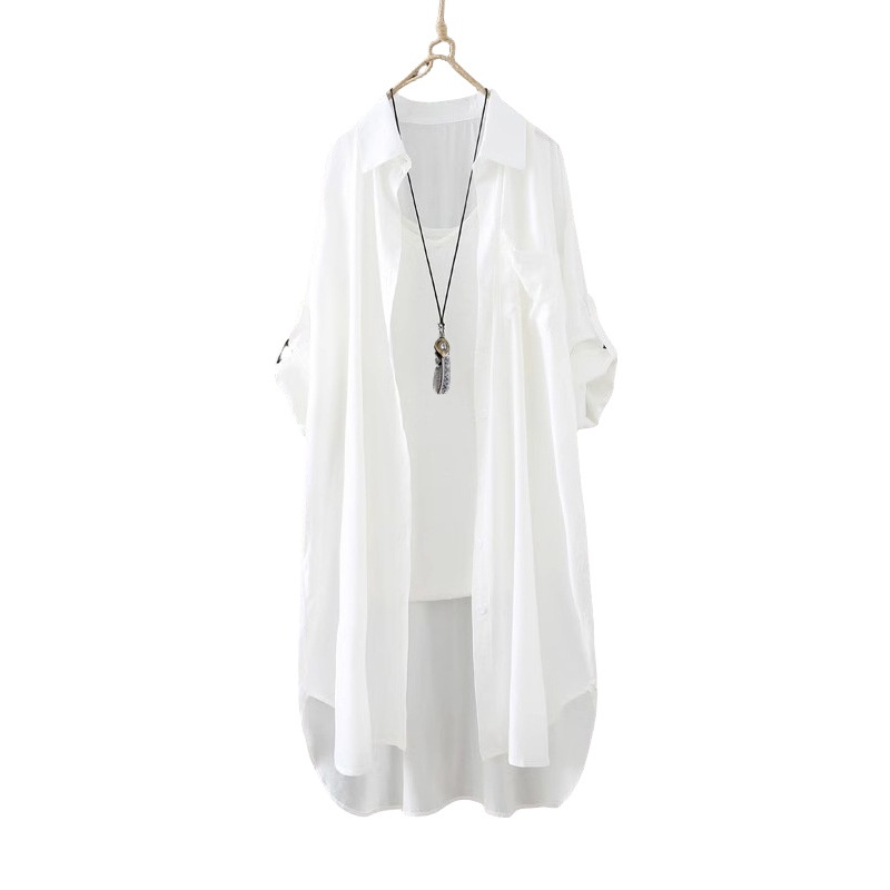 Camicia da donna bianca a tinta unita, media lunghezza, per esportazione transfrontaliera, estiva, casual, ampia, davanti corta, dietro lunga, ideale per il sole._voghion.com