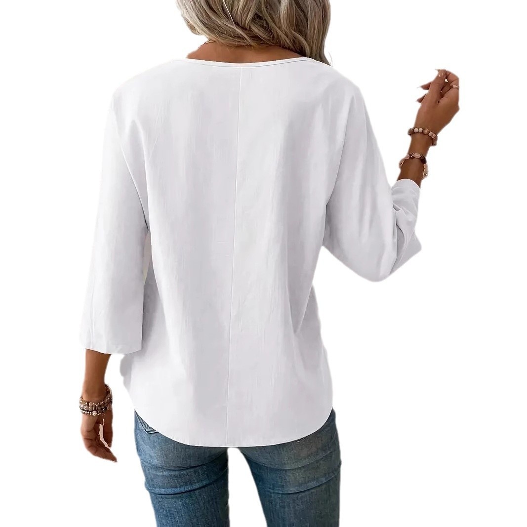 Chemise femme unie à col rond, design simple et tendance, élégante et polyvalente, à porter au quotidien._voghion.com