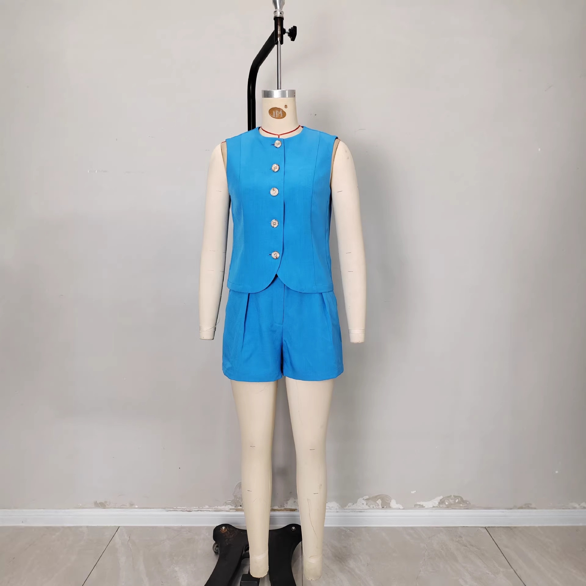 Cross-border Independent Site Wish Women's Simple Stylish Solid Color Buttoned Sleeveless Blazer Vest And Shorts_voghion.com