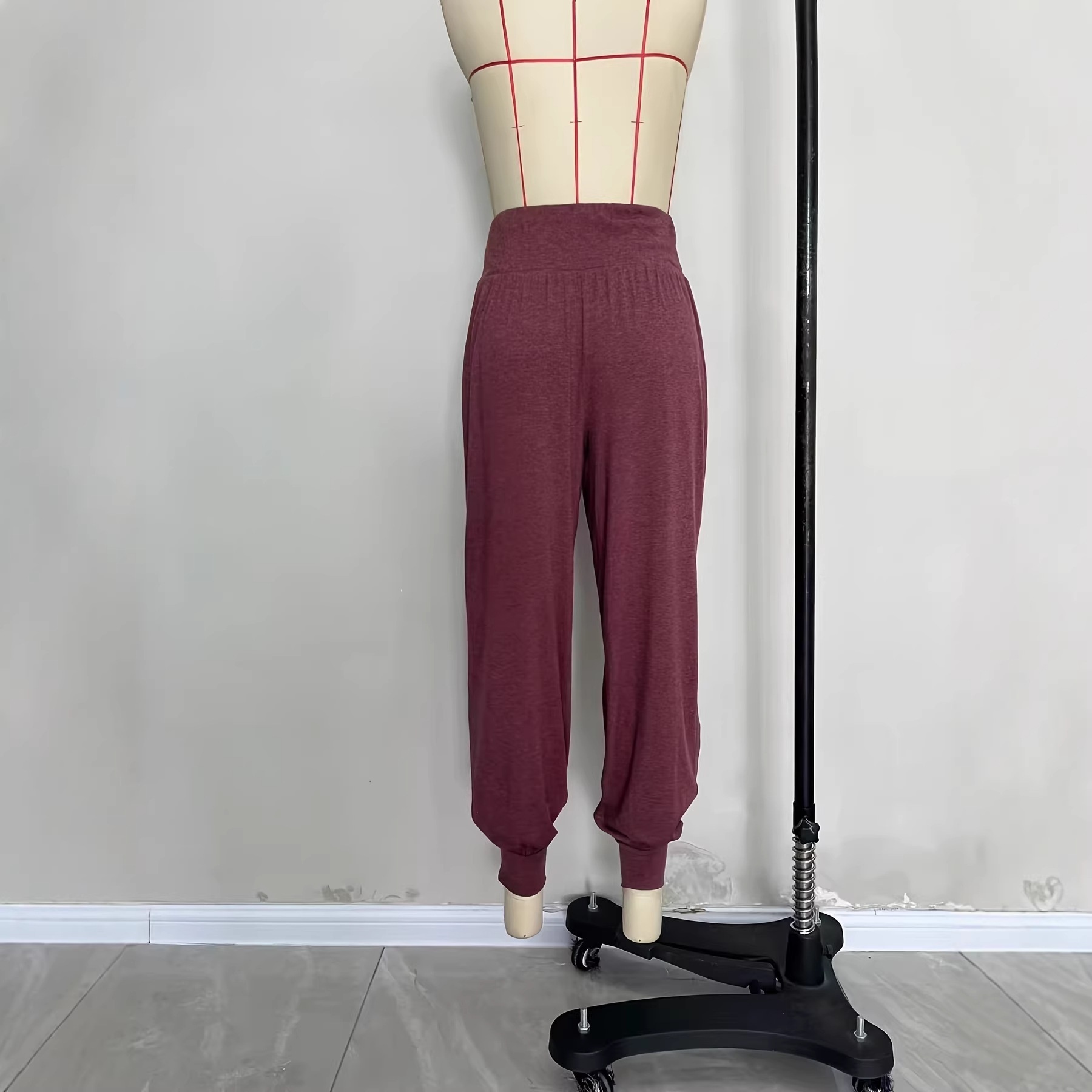 Nova calça de ioga feminina para primavera/verão - perna reta, com punho, design simples, controle abdominal, ideal para dança, pilates, esportes e fitness._voghion.com