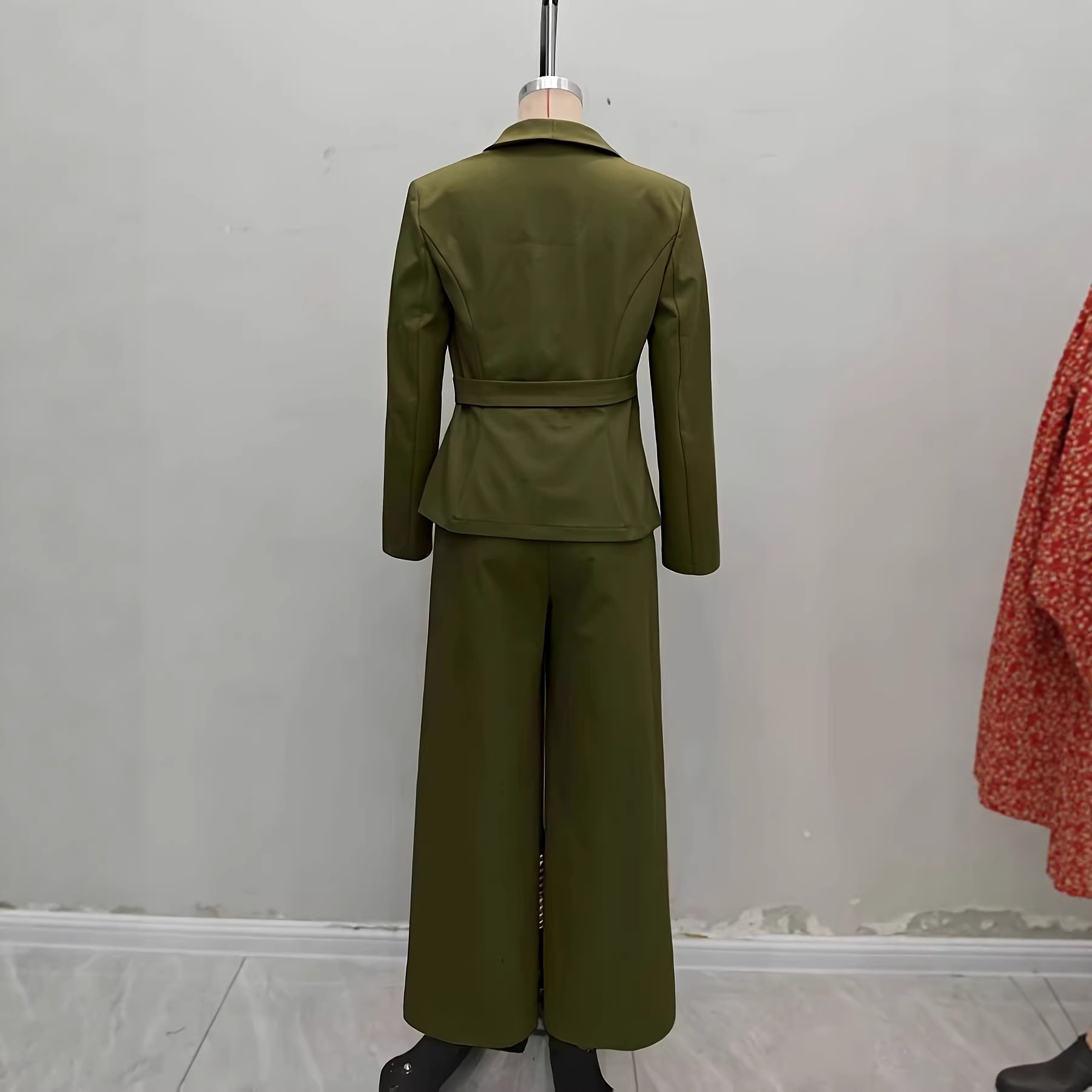 Neuer grenzüberschreitender europäisch-amerikanischer Großhandels-Pendleranzug, stilvoller und eleganter langärmeliger Blazer mit_voghion.com