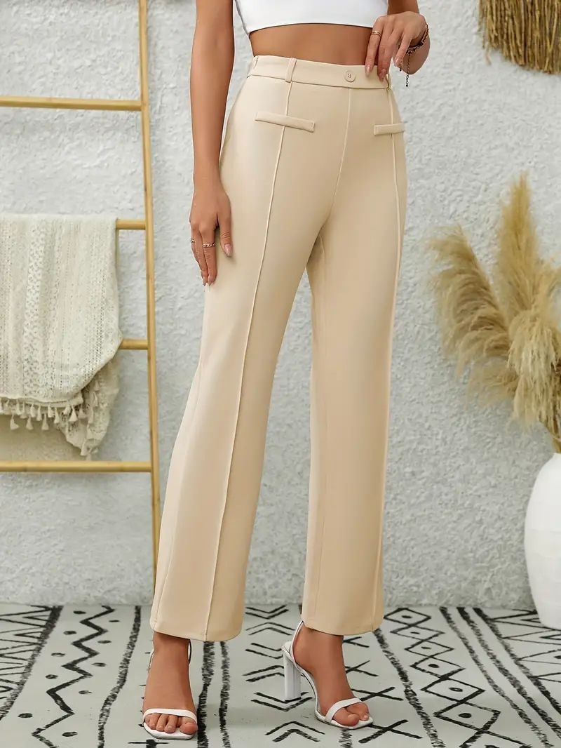 Calças flare femininas com bolsos frontais e tecido elástico_voghion.com