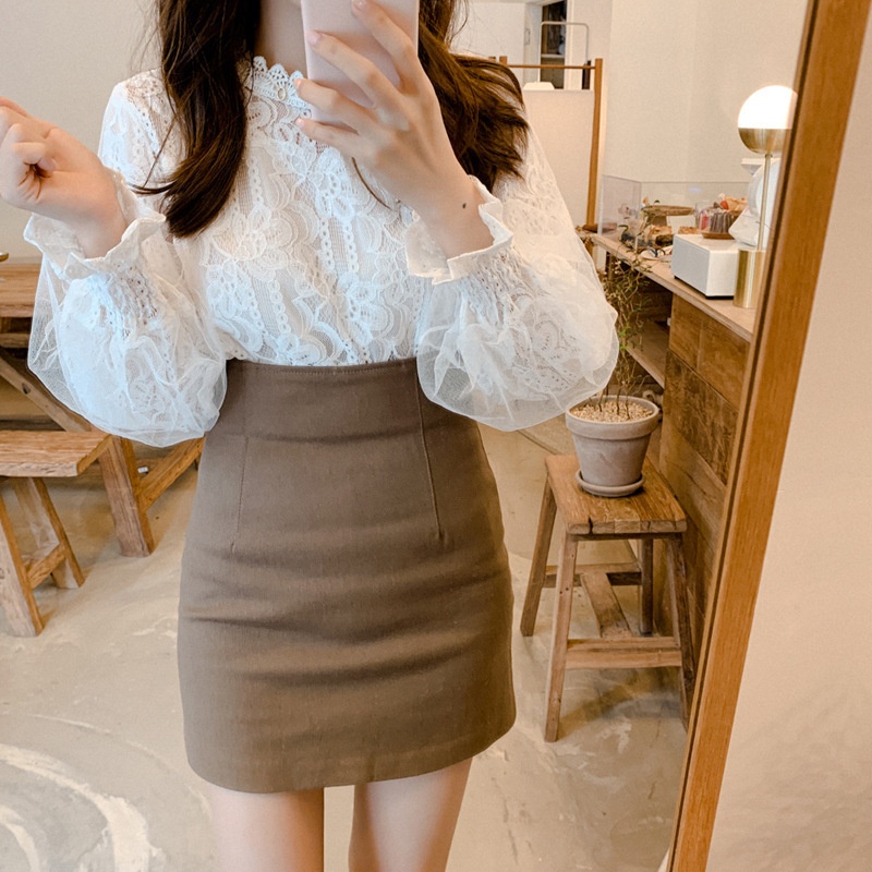 2025 New White Korean Style Loose Long Mesh Lantern Sleeve Lace Base Shirt Women's Blouse_voghion.com