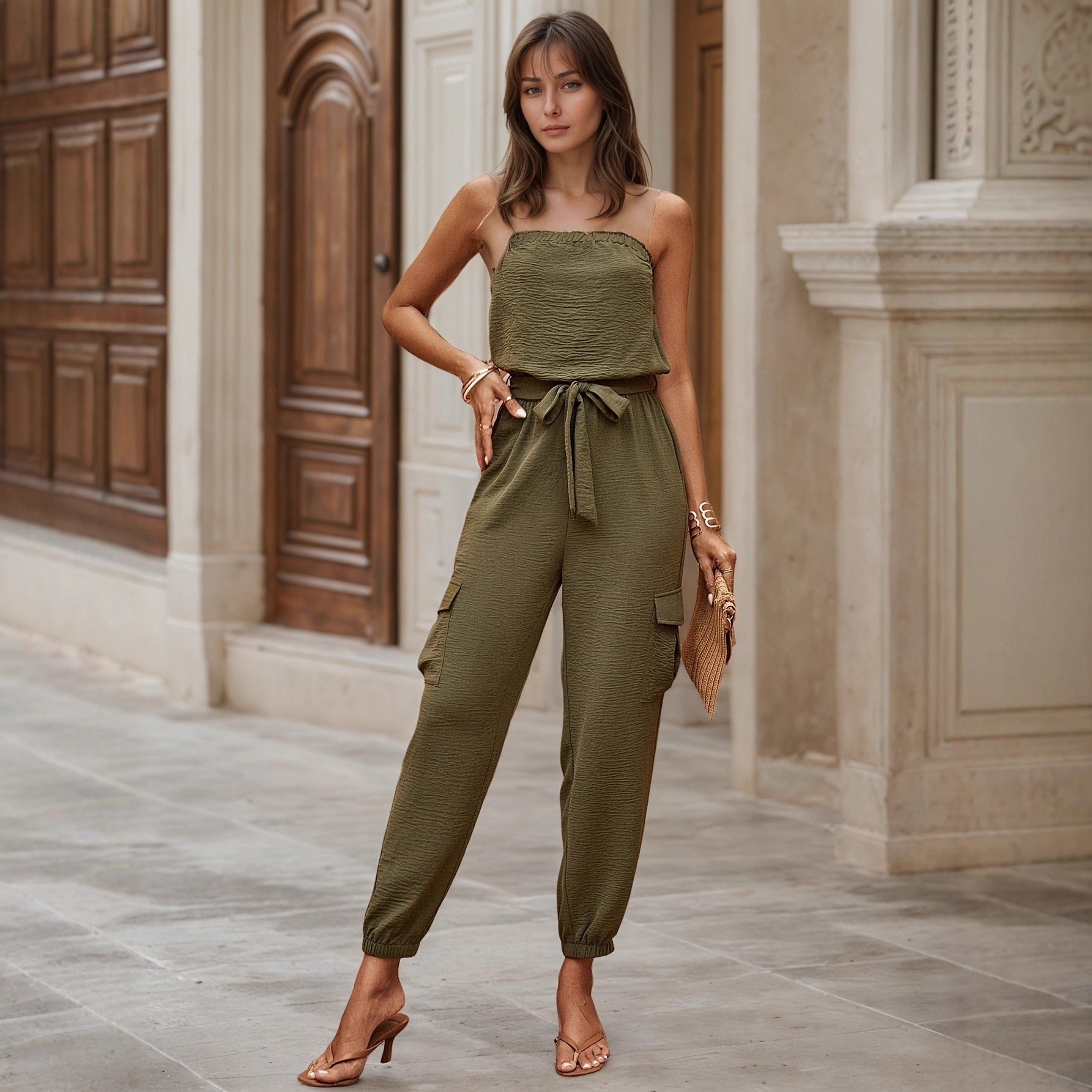 Europäische und amerikanische grenzüberschreitende Damenbekleidung Frühjahr/Sommer 2025, einfarbig, trägerlos, mit Tasche_voghion.com