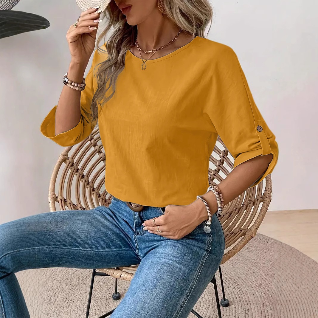 Chemise femme unie à col rond, design simple et tendance, élégante et polyvalente, à porter au quotidien._voghion.com