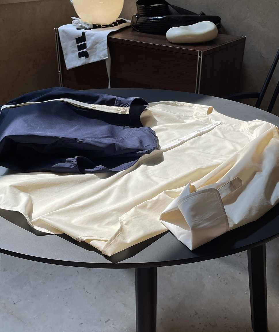 Retro Women's Blouse With Artistic Colour Block Round Neck Top_voghion.com