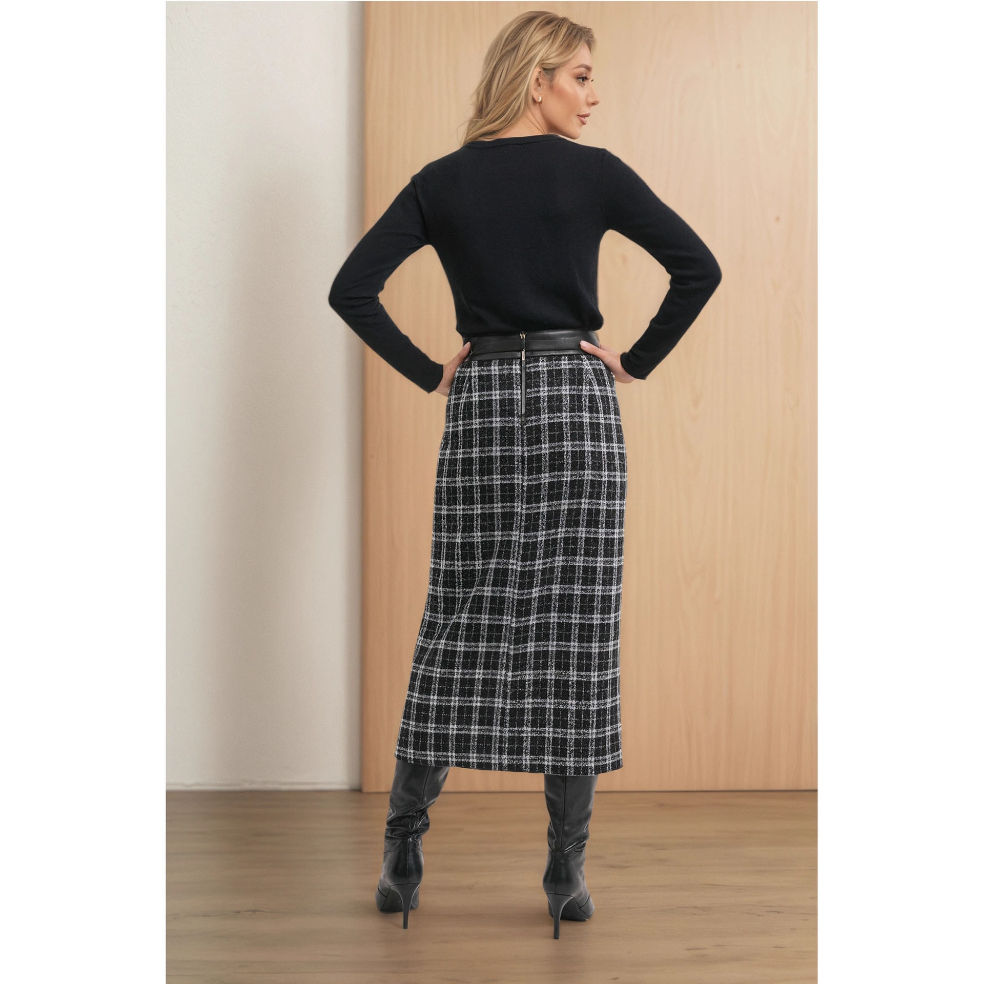 Stylish 2026 Spring Autumn New High-Waisted Fashionable Retro Plaid Long Skirt With PU Leather And Knit Splicing_voghion.com