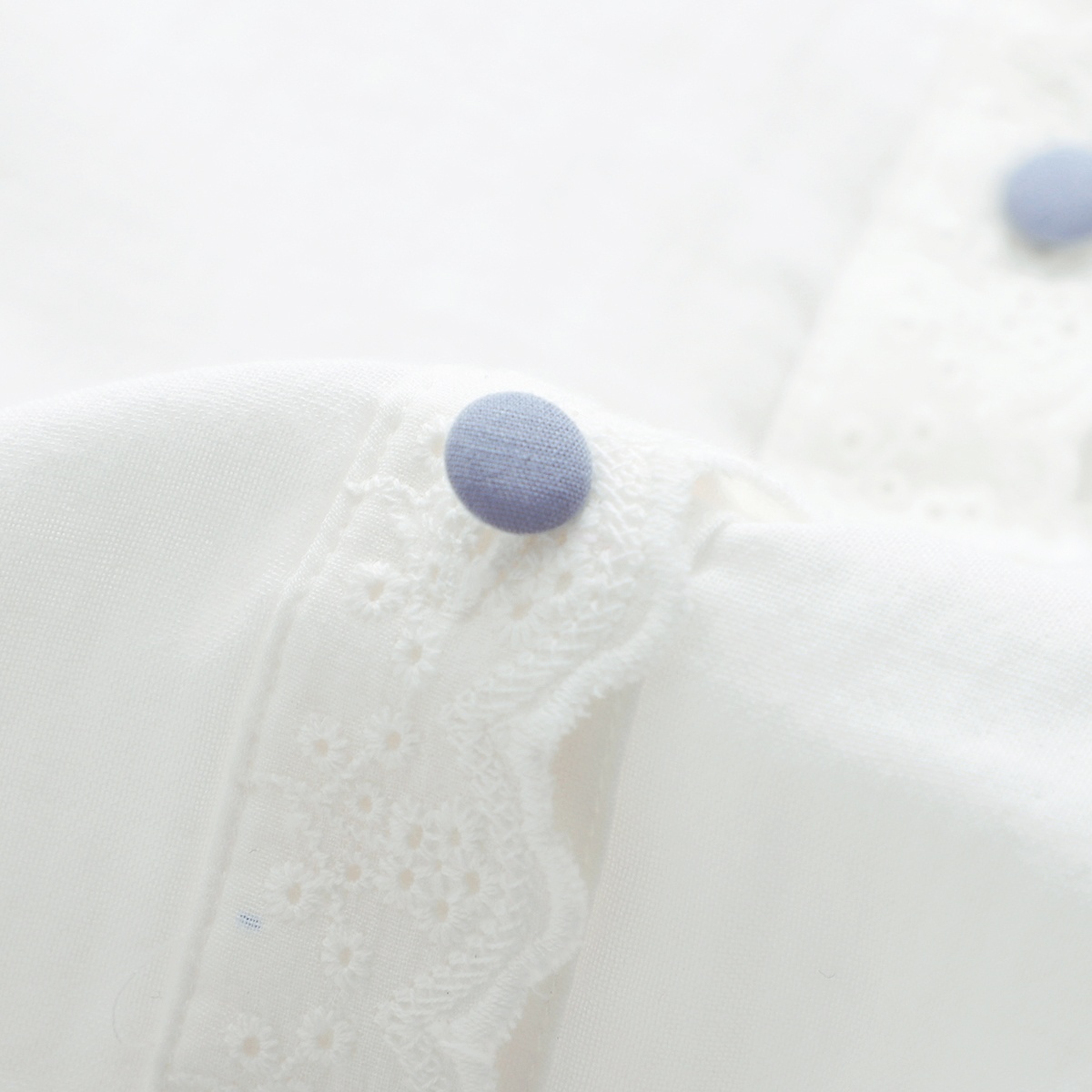 Camicia donna in garza a doppio strato con pizzo sul davanti_voghion.com