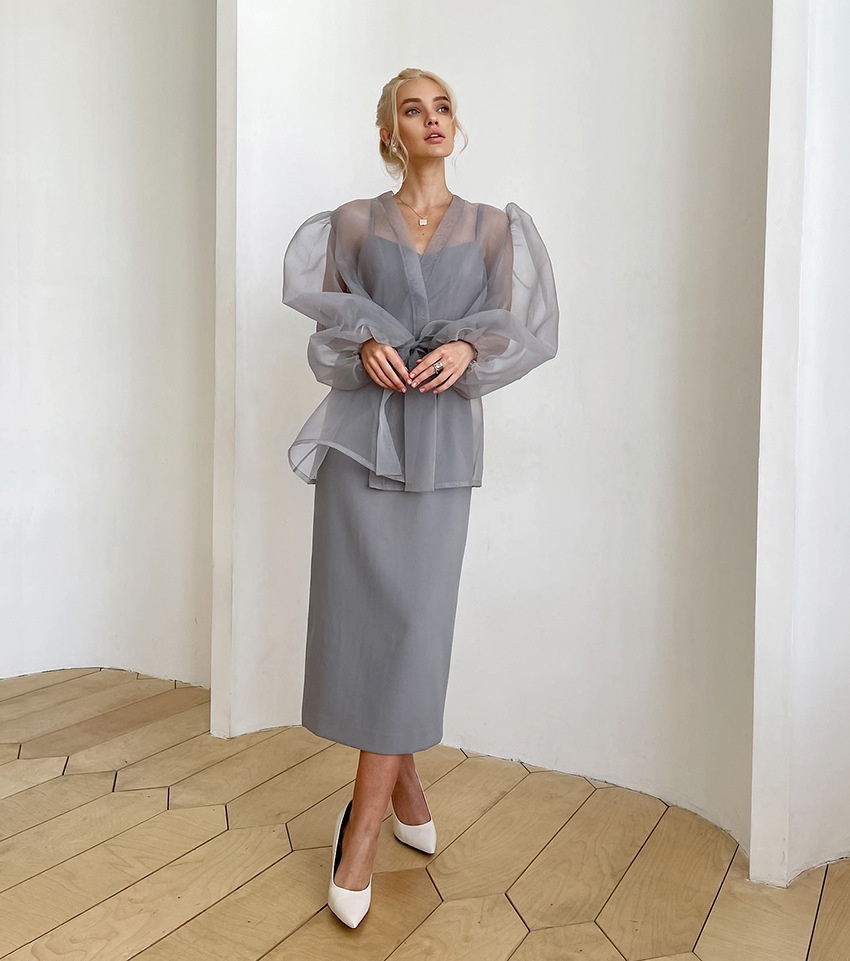 Camicia donna elegante trasparente con maniche a palloncino_voghion.com