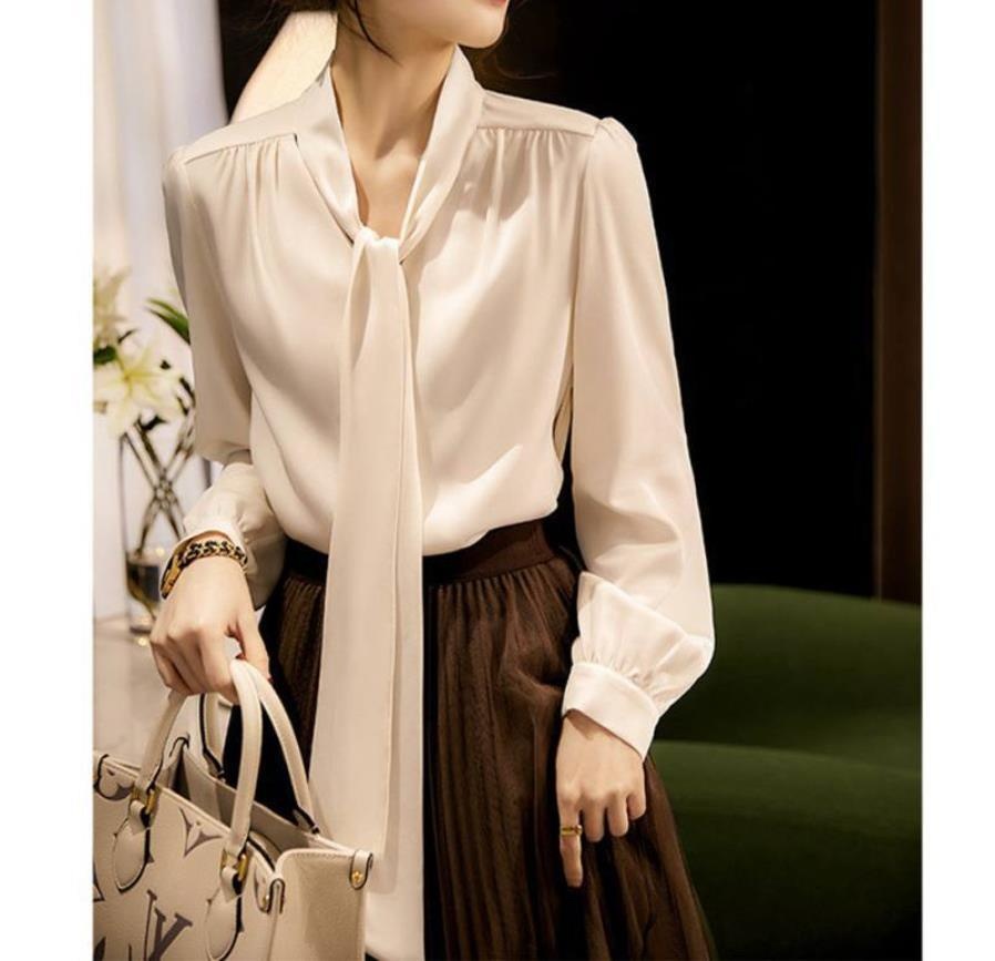 Camicia elegante da donna in acetato con scollo a v e fiocco_voghion.com