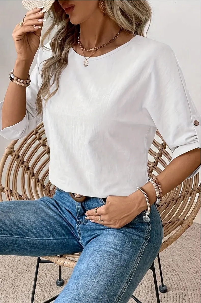 Chemise femme unie à col rond, design simple et tendance, élégante et polyvalente, à porter au quotidien._voghion.com