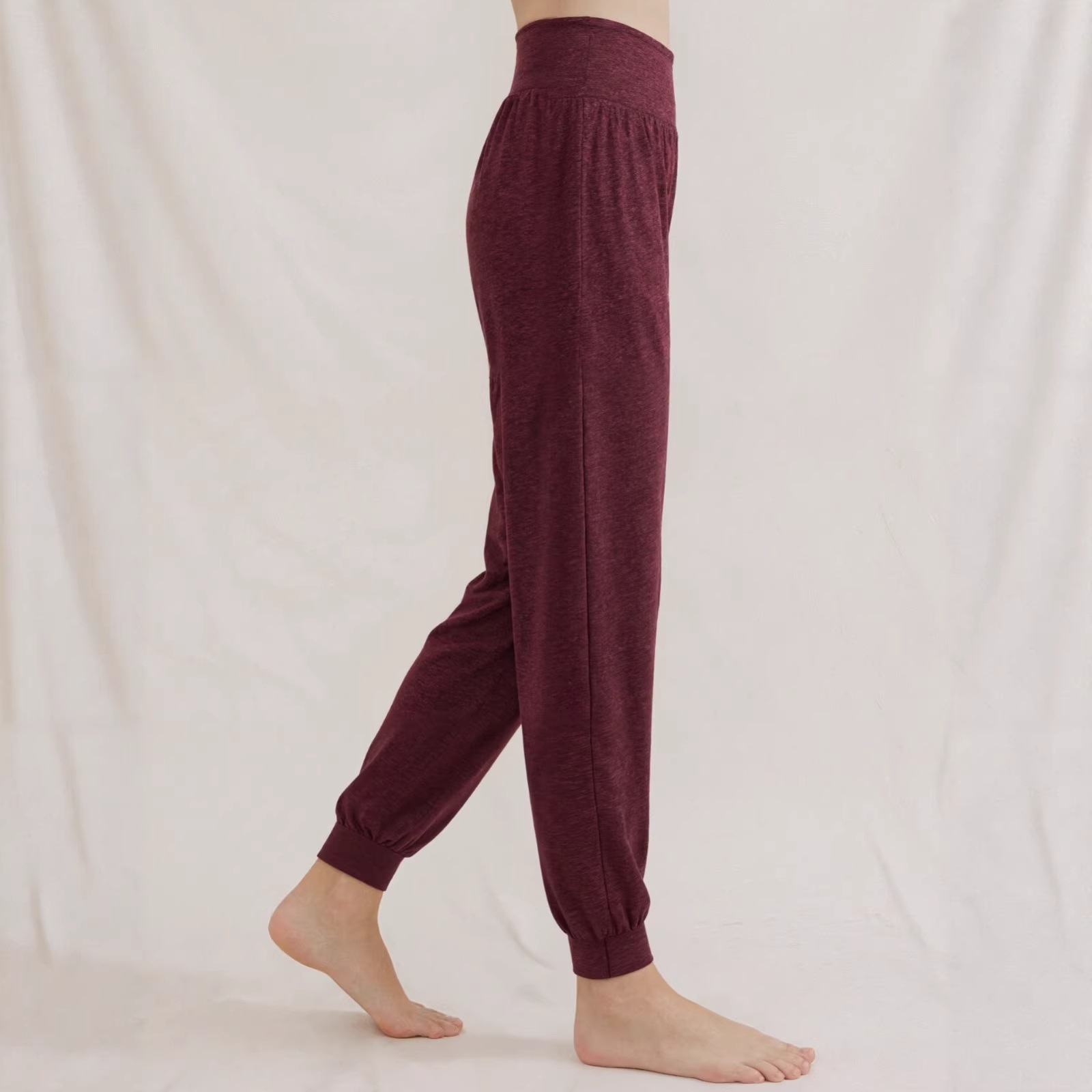 Nova calça de ioga feminina para primavera/verão - perna reta, com punho, design simples, controle abdominal, ideal para dança, pilates, esportes e fitness._voghion.com