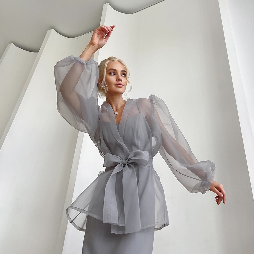Camicia donna elegante trasparente con maniche a palloncino_voghion.com