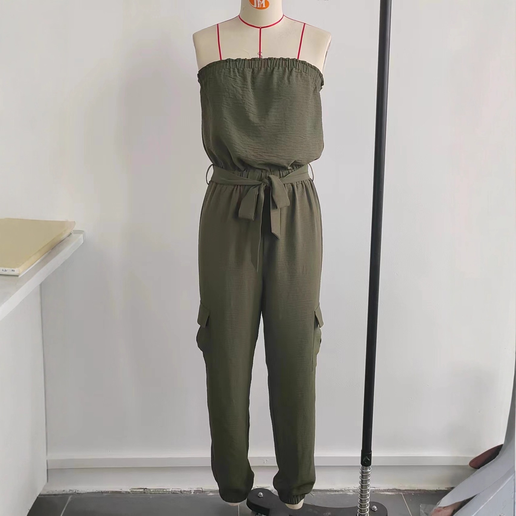 European And American Cross-border Foreign Trade Women's Clothing 2025 Spring/summer Solid Color Strapless Pocket_voghion.com