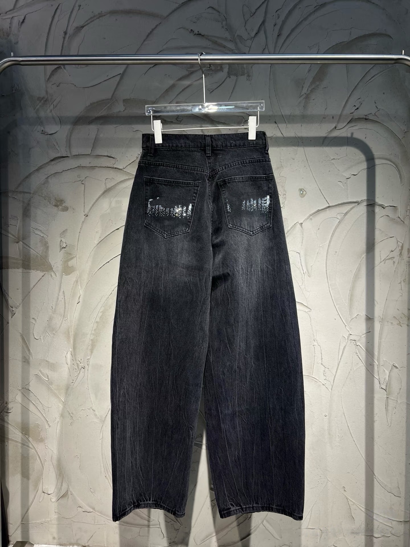 Women's Jeans With Rhinestones And Back Logo High-end Design_voghion.com