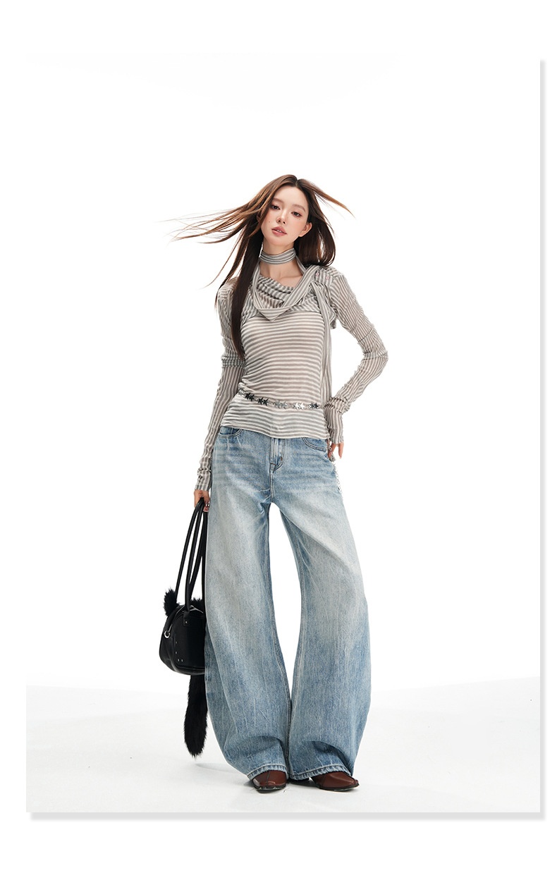 Damen Jeans In Hellblau Im Washed-look Für Große Frauen_voghion.com