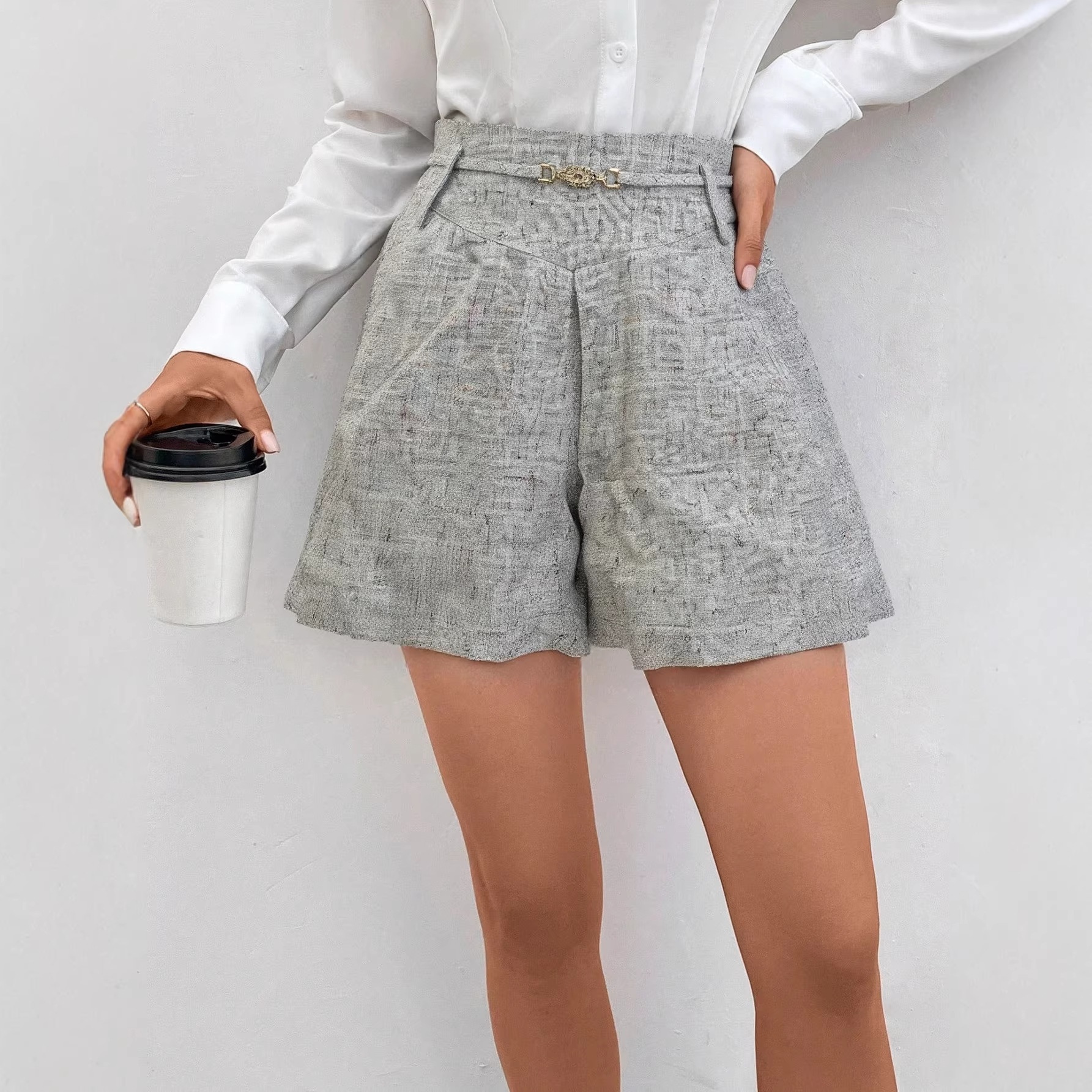 Wholesale Women's Clothing For Foreign Trade: Elegant Professional Attire, A-line Shorts, Solid Color Woven Fabric,_voghion.com