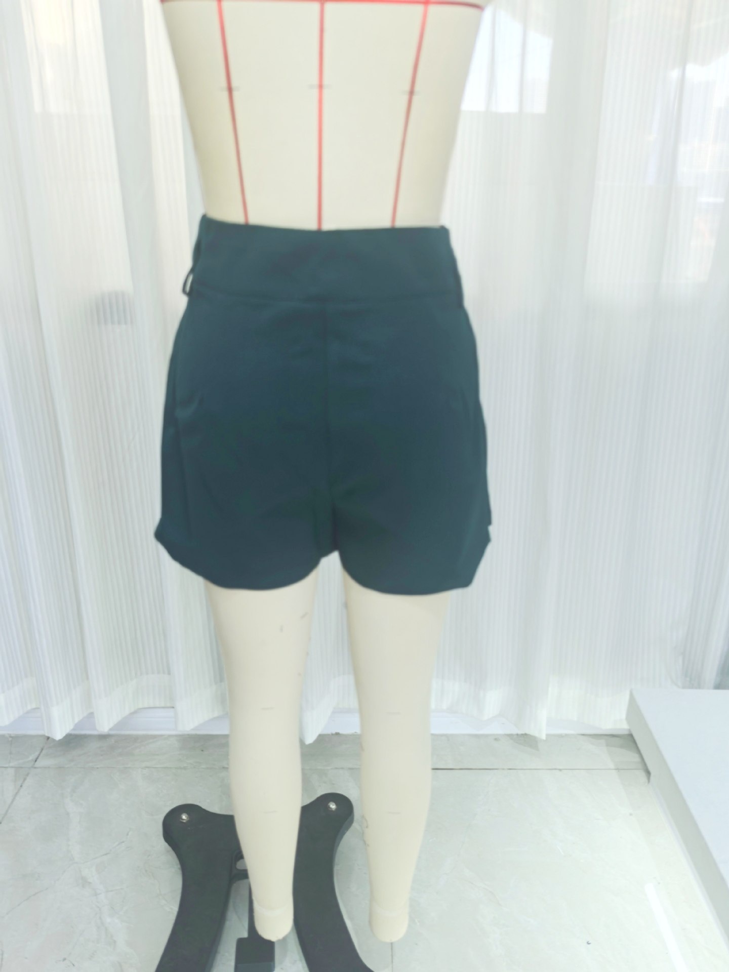 Elegant Women's Shorts For Professional Office Attire Solid Colour_voghion.com