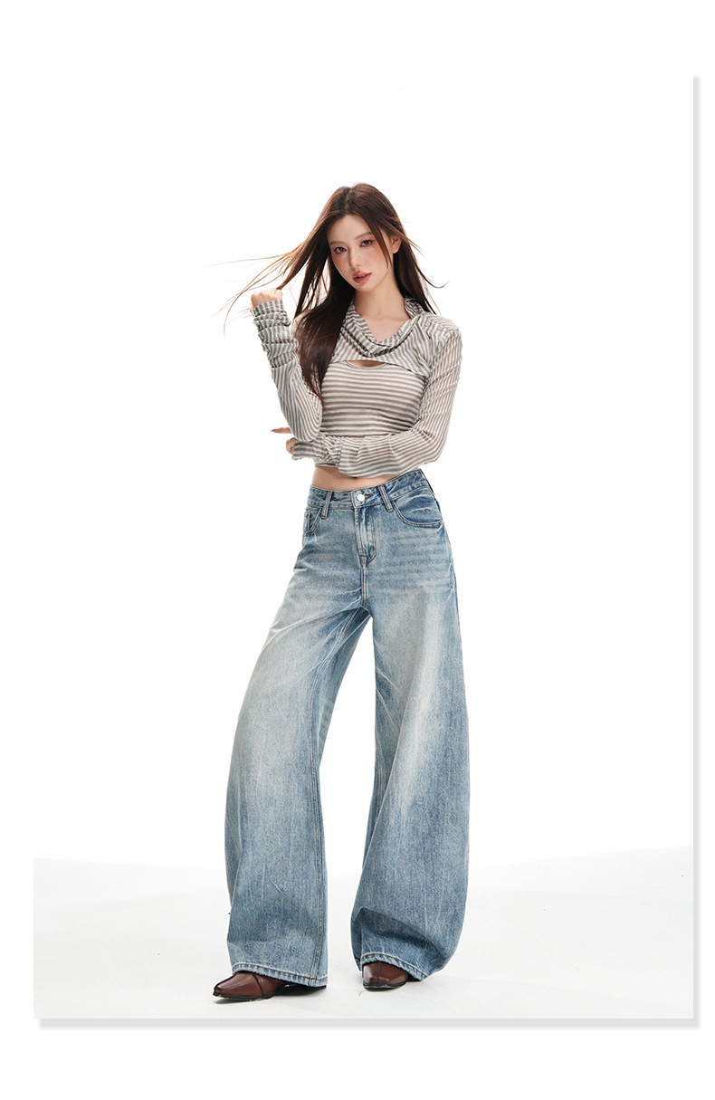 Damen Jeans In Hellblau Im Washed-look Für Große Frauen_voghion.com