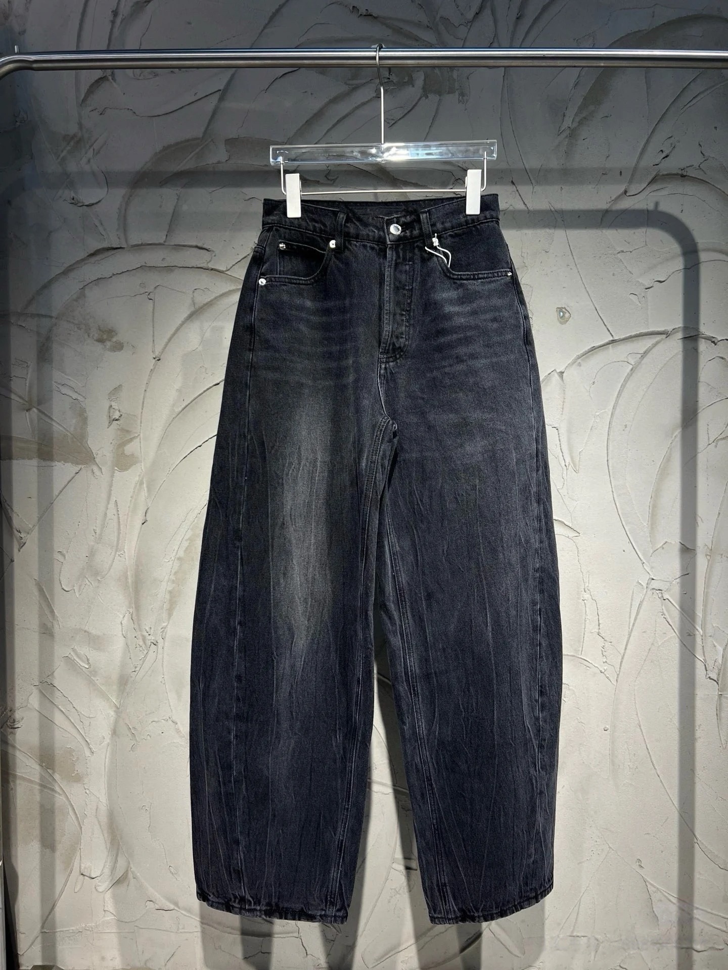 Women's Jeans With Rhinestones And Back Logo High-end Design_voghion.com