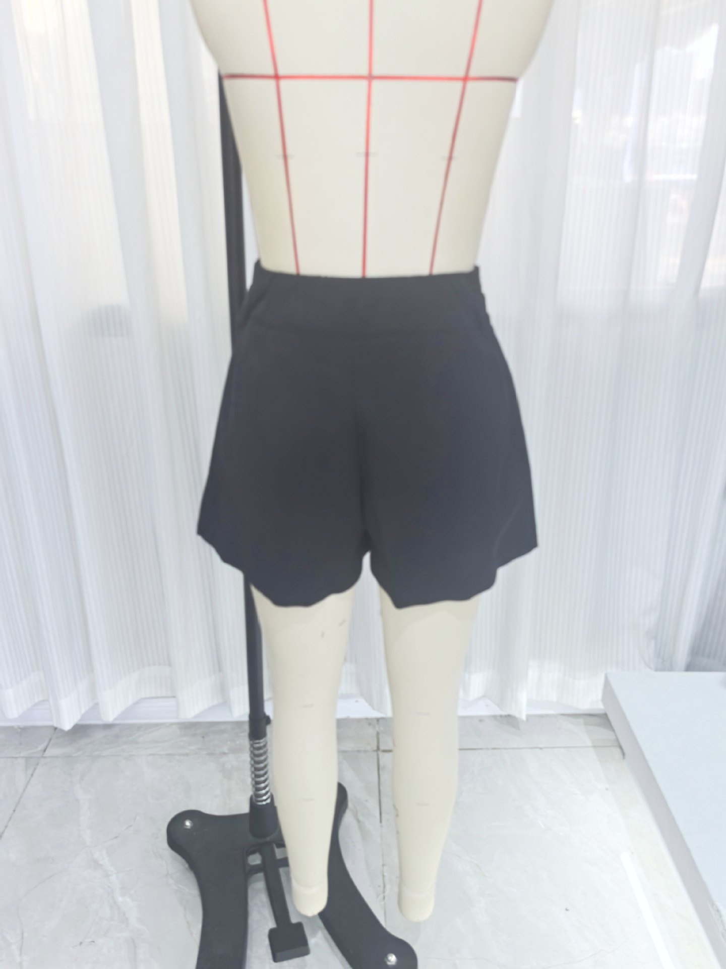 Elegant Women's Shorts For Professional Office Attire Solid Colour_voghion.com