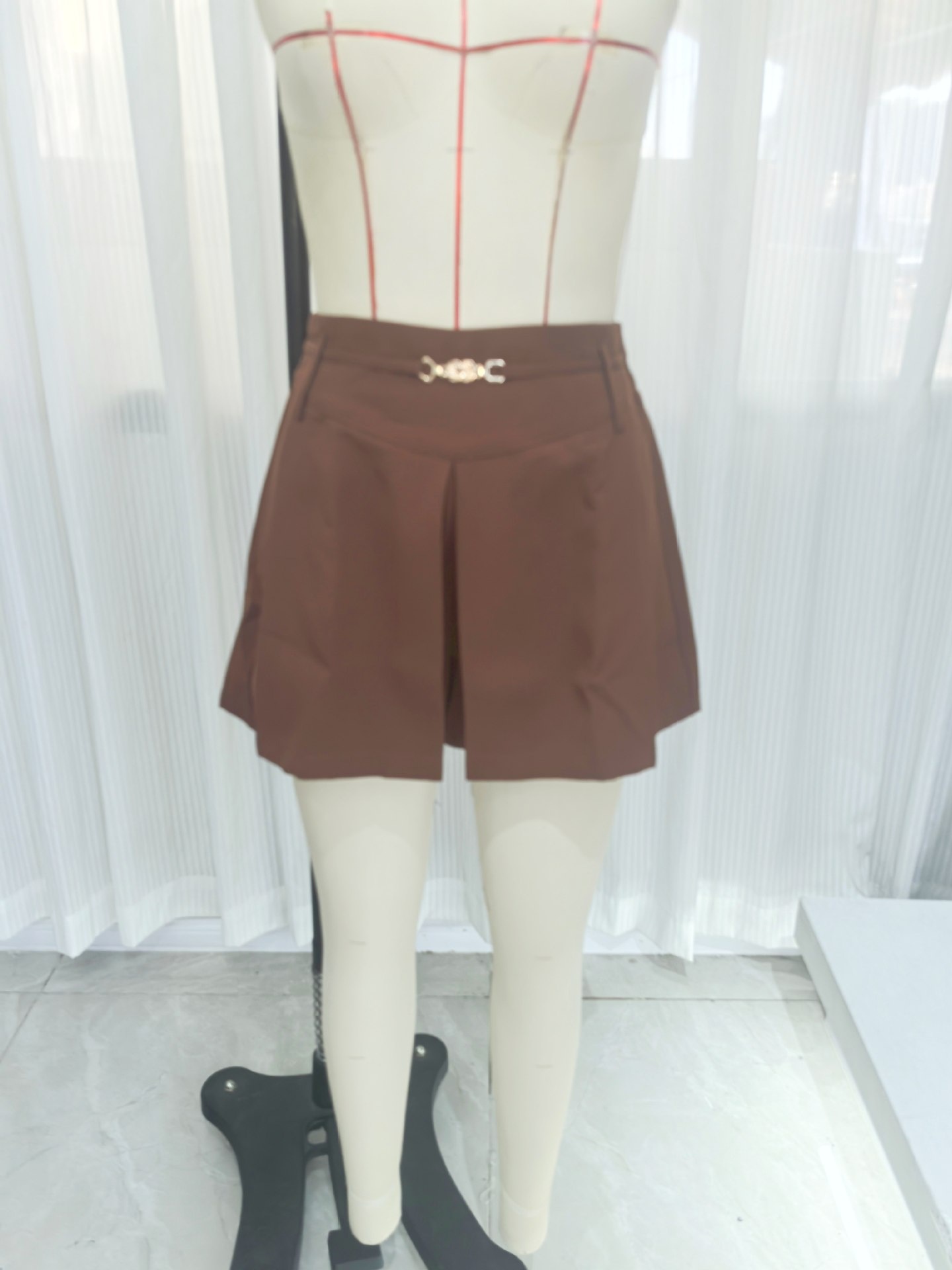 Elegant Women's Shorts For Professional Office Attire Solid Colour_voghion.com