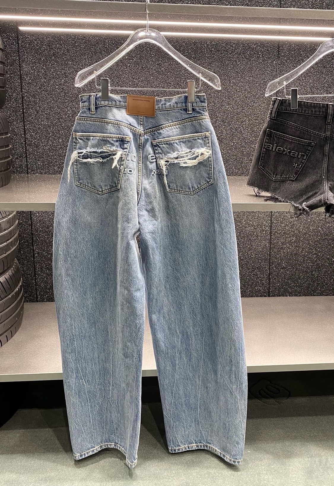 Women's Jeans With Rhinestones And Back Logo High-end Design_voghion.com