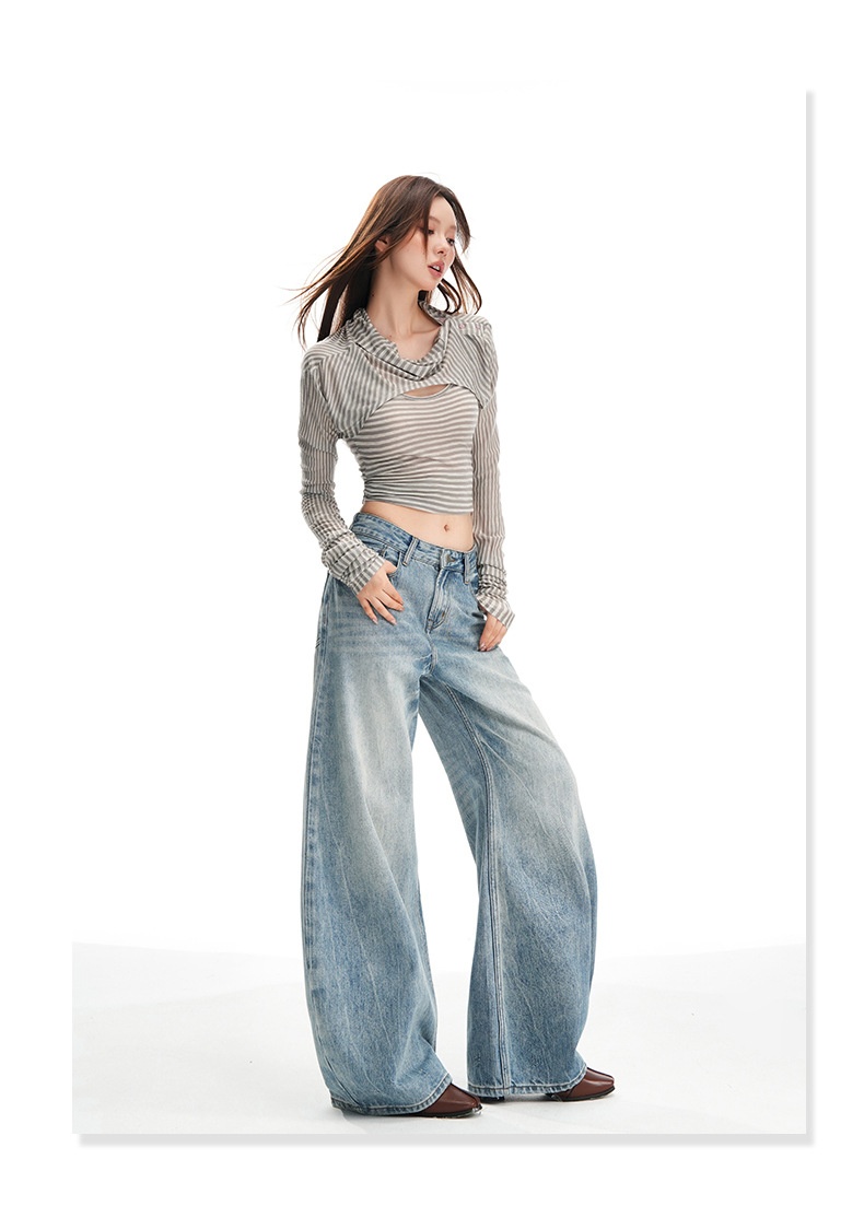 Damen Jeans In Hellblau Im Washed-look Für Große Frauen_voghion.com