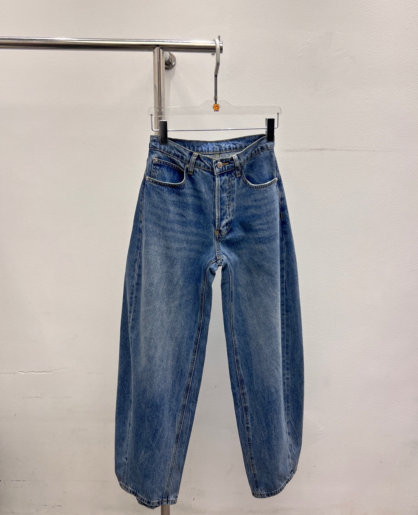 Women's Jeans With Rhinestones And Back Logo High-end Design_voghion.com