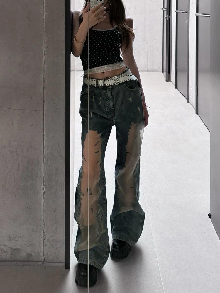 Retro Women's Washed Ripped Jeans With Distressed Hollow Details_voghion.com