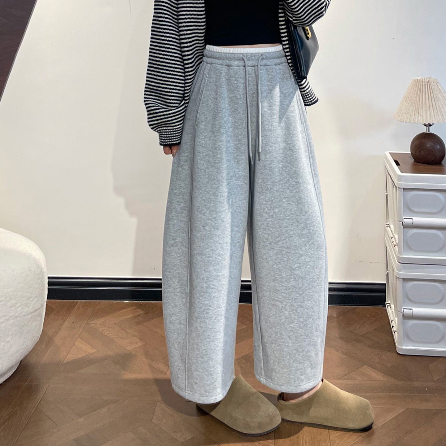 Women's Cropped Sports Pants, New 2026 Model, Spring, Autumn, Winter, Petite Casual Gray Curved Balloon Wide-leg Pants_voghion.com