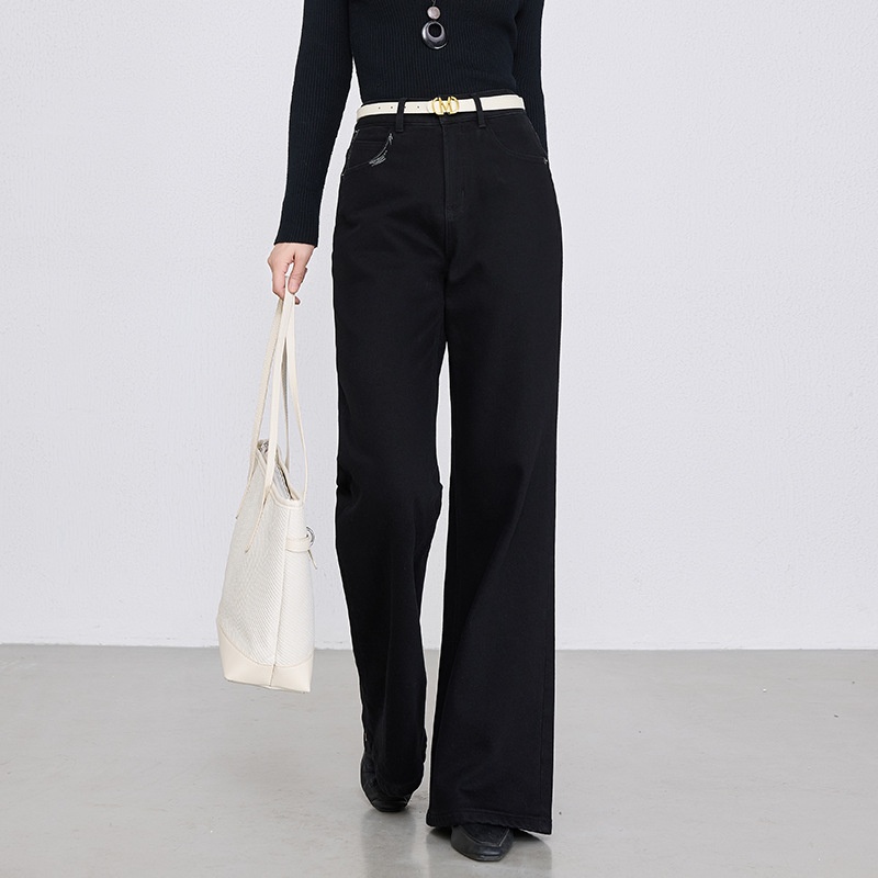 Wenn es sich um die neue bestickte, beflockte, ausgestellte Jeans für Damen mit hohem Bund, geradem Schnitt und Fleecefutter handelt, dann ist sie genau das Richtige für Sie._voghion.com