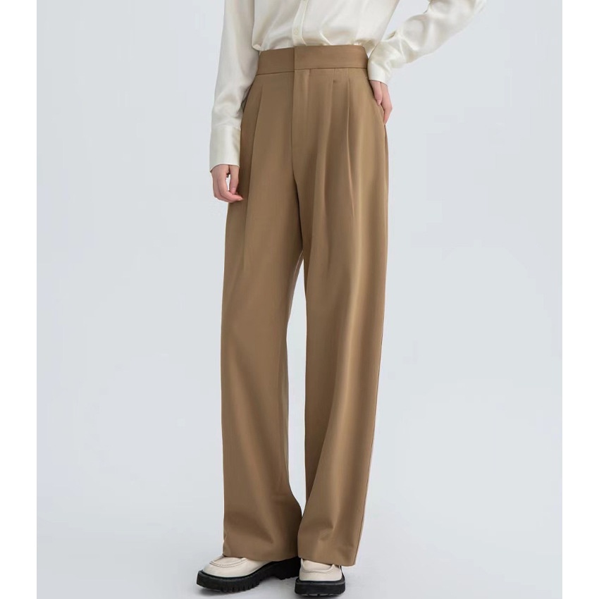 Calça feminina reta com caimento impecável, lisa e versátil, estilo harém, ideal para primavera e outono._voghion.com