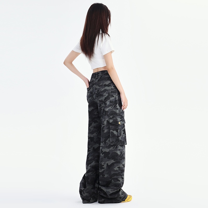 Amerikanischer Stil, witzige Camouflage-Cargohose mit weitem Bein für Damen, Herbst 2024, hochgeschnitten, locker, figurformend, gerader Schnitt_voghion.com