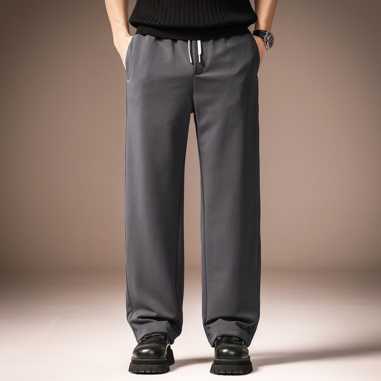 Hochwertige amerikanische Retro-Freizeithose aus Eisseide mit weitem Bein für Herren, neue Sommerhose aus dünn gestreiftem, lockerem Tencel-Stoff mit geradem Bein_voghion.com