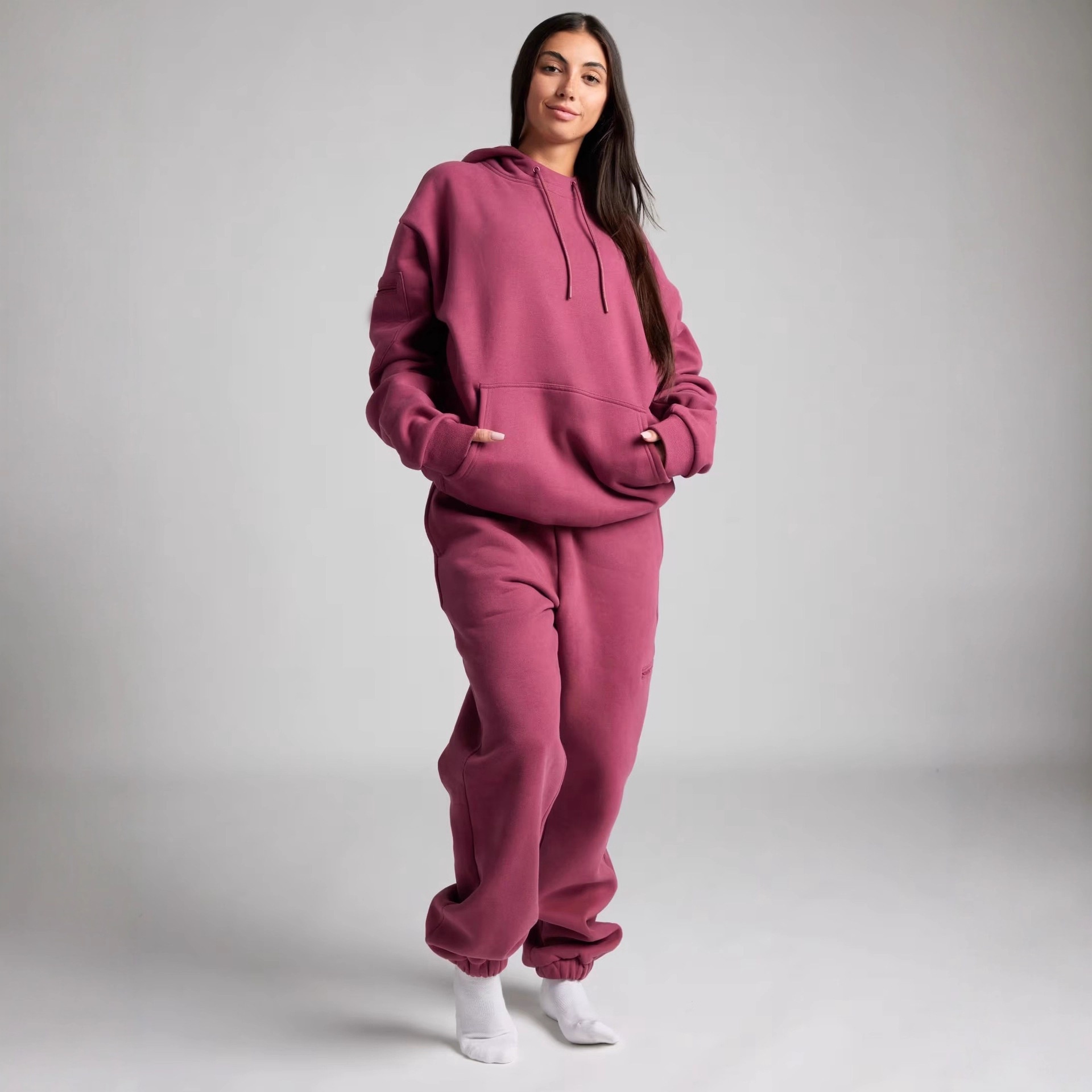Independent Station Europäische und amerikanische Damenbekleidung Herbst Winter Unifarbener Kapuzenpullover mit Schlafmaske Lang_voghion.com