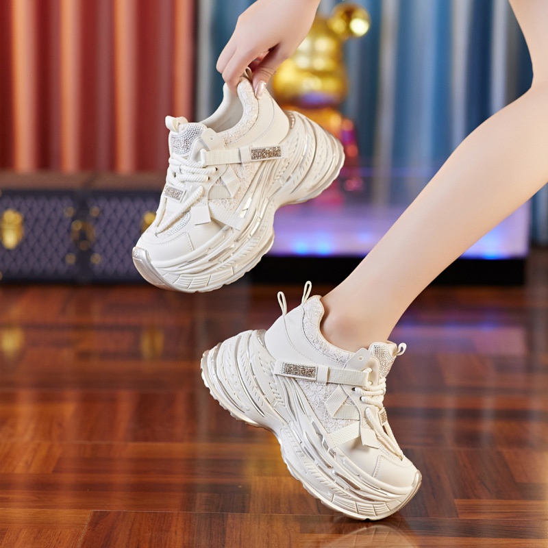 8521 Dad For Women Dicke Sohle Frühjahr 2024 Neu Internet Promi Super Beliebte Schuhe mit kleiner Höhenerhöhung_voghion.com